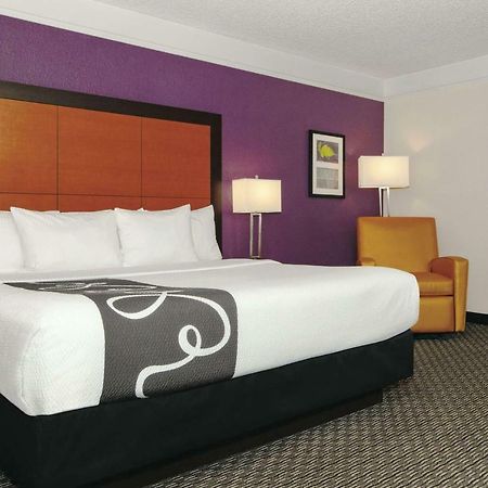 La Quinta Inn & Suites By Wyndham Ontario Airport Exterior foto