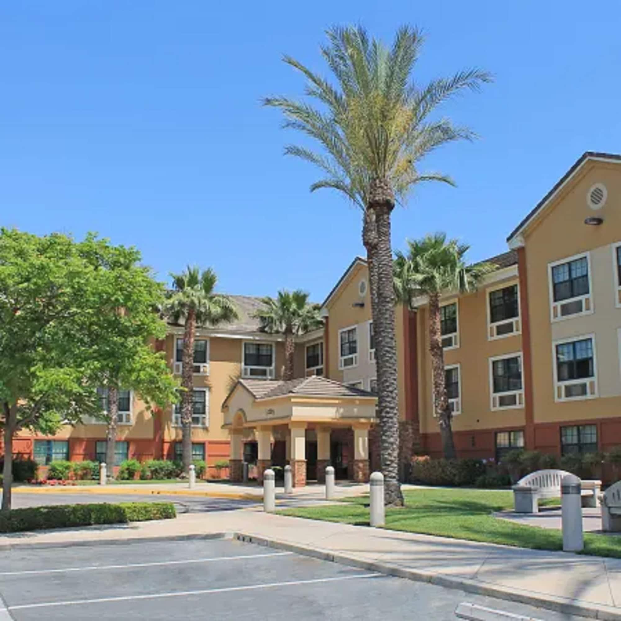 La Quinta Inn & Suites By Wyndham Ontario Airport Exterior foto