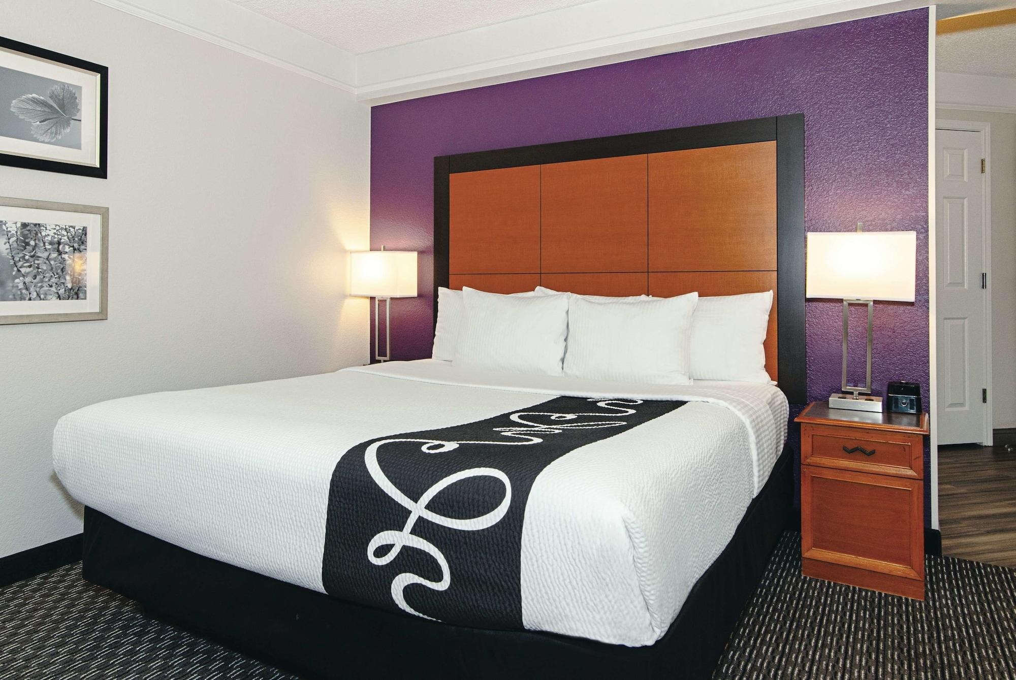 La Quinta Inn & Suites By Wyndham Ontario Airport Exterior foto