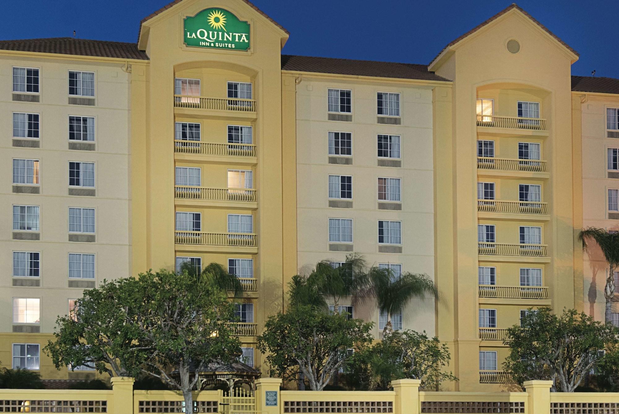 La Quinta Inn & Suites By Wyndham Ontario Airport Exterior foto