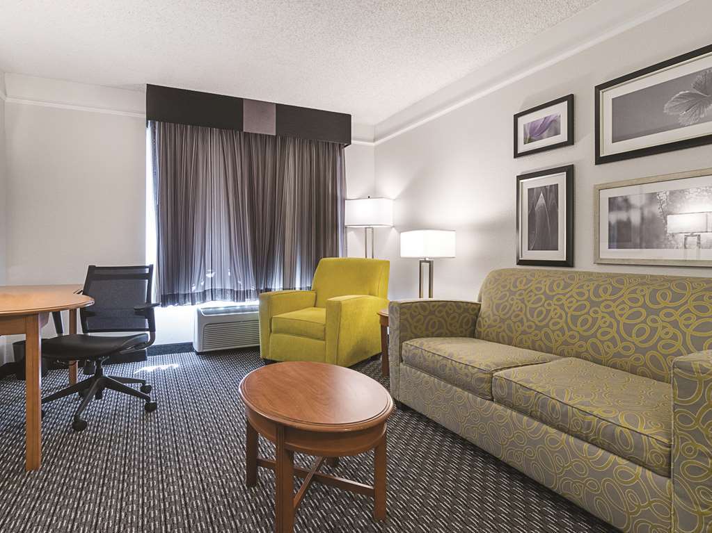 La Quinta Inn & Suites By Wyndham Ontario Airport Zimmer foto